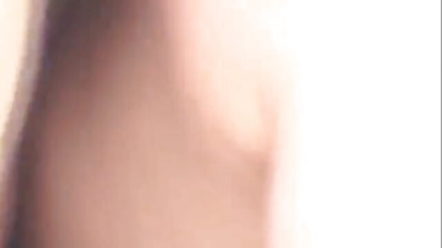 Hot Teen Slut prend une grosse bite porno video film gratuit en levrette