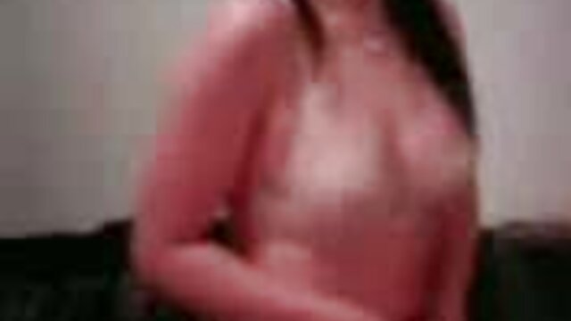Maria Rya se videos x de femmes matures frotte la chatte