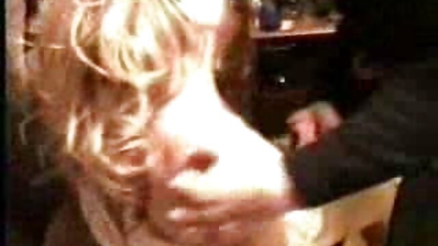 Les mineurs ont video porno vf gratuit la chance de frapper une salope blonde et brune